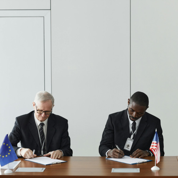 Breaking down the regulations impacting the EU and US bakery and snacks sectors in 2024